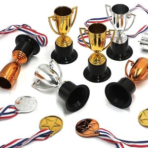 Trophées miniatures plaqués or, cadeaux personnalisables avec logo et design, trophées en plastique, vente chaude - Product Image 3