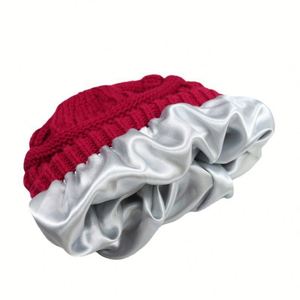 Patch en cuir personnalisé tissu satiné femmes hiver chaud tricoté chapeau câble tricot gros Slouchy Satin doublé Beanie - Product Image 6
