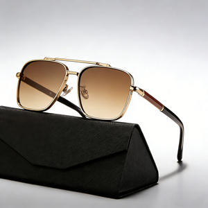 Nouvelles lunettes de soleil carrées pour hommes, UV400, monture en PC, verres noirs, pour la conduite et les activités de plein air, style européen, avec étui - Product Image 4