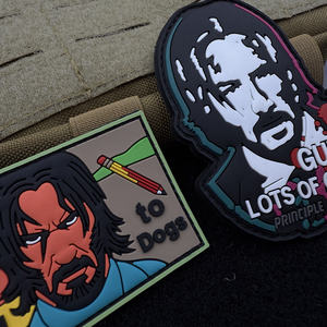 Écussons en caoutchouc PVC souple 3D personnalisés, rectangulaires, à scratch, badges appliqués de marque YYQN pour vêtements et sacs - Product Image 1