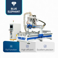 Máquina de Precisión CNC para Ranurar Cerraduras en Puertas de Madera con Abrazadera Neumática para Perforar Orificios de Bisagras en Marcos de Puertas