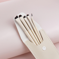 Ensemble de pinceaux pour eye-liner à tête plate ultra-fine, pinceau à sourcils biseauté, pinceau eye-liner lame de ver à soie, logo personnalisé