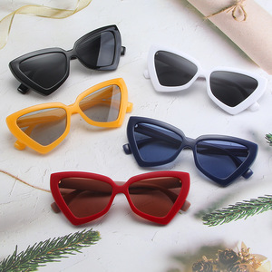 2025 <span class=keywords><strong>Lunettes</strong></span> <span class=keywords><strong>de</strong></span> <span class=keywords><strong>Soleil</strong></span> <span class=keywords><strong>de</strong></span> Luxe Oversize <span class=keywords><strong>Cat</strong></span> Eye Vintage pour Hommes et Femmes, Tendance Personnalisée, Nouveau Modèle Abordable - Product Image 5