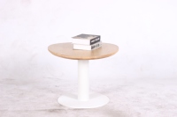 Table d'appoint minimaliste en matériaux mixtes, plateau en bois naturel, base en métal blanc, pour bureau, salle d'attente, restaurant, café