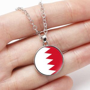 Pendentifs photo personnalisables tendance en cristal naturel et strass |   Chaîne de pull tendance et très vendue, bijoux plaqués or - Product Image 4