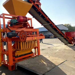 Macchine per la Produzione di Mattoni in Vendita: Macchina per Blocchi QTJ4-35 con Motore a Vibrazione, Macchina per la Produzione di Blocchi di Cemento, Macchina per Mattoni - Product Image 1