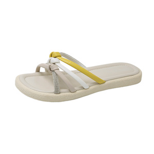 2026Factory Cheap Price Autumn Summer Spring Fashion Trend Open Toe Ladies <b>Sandals</b> <b>Flat</b> Bottom Beach Pu - Product Image 5