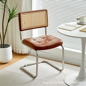 Chaise de salle à manger vintage en rotin avec assise en cuir et structure en métal pour la salle à manger à domicile - Product Image 3
