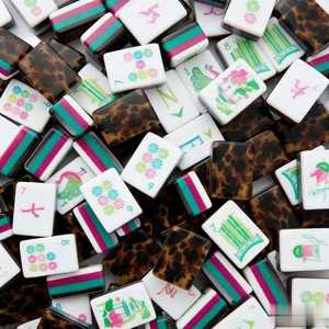 <span class=keywords><strong>Mahjong</strong></span> américain moderne personnalisé de luxe avec 160 tuiles en acrylique à motifs léopard et écaille de tortue, portable pour 4 joueurs - Product Image 5
