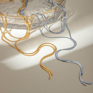 Collar de cadena en forma de Y con capas, de acero inoxidable 18k, cadena plana tipo serpiente para mujer, joyería de moda al por mayor. - Product Image 4