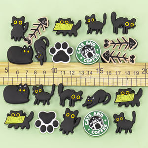 Designer Kawaii <span class=keywords><strong>Cat</strong></span> Encantos Da Sapata Do Gatinho Bonito Pata PVC Macio DIY Decorações para Amantes Do Gato Atacado Popular Em Massa Decorações Da Sapata - Product Image 2