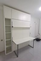 Lit d'hôtel extensible et peu encombrant avec fenêtre murale et armoire dissimulée - Mobilier de chambre moderne