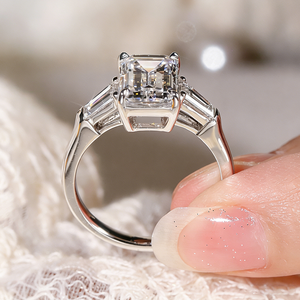 Bague de fiançailles tendance pour femme SGARIT en or blanc 14 carats, diamant de laboratoire VVS D 2 carats, certificat IGI, taille émeraude - Product Image 4