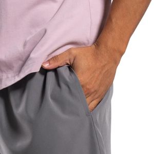 Shorts de sport gris pour homme, séchage rapide, performance optimale, avec poches latérales, légers, pour la course, la gym et le fitness - Product Image 5