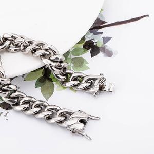 Bracelet chaîne cubaine en acier titane pour homme, maillons épais, style géométrique, bijoux punk moto - Product Image 5