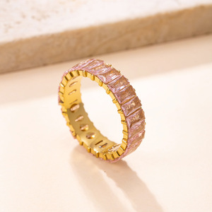 Anel de Aço Inoxidável PVD 18K de Alta Qualidade à Prova d'Água com Pedra de Zircônia para Homens e Mulheres - Product Image 4