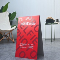 Panneau publicitaire pliable en forme de A en acier inoxydable sur pied, personnalisé pour les cafés