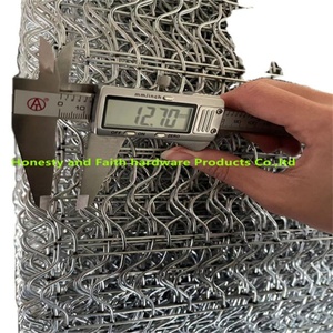 Maille soudée renforcée de 2,0 mm de diamètre de fil, 8 lignes et 6 lignes, pour utilisation dans les projets pétroliers - Product Image 2