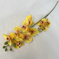 Fleurs en soie artificielle jaune à la mode pour la décoration de plafond de salle de mariage à thème d'été
