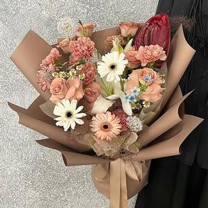 Rouleaux de papier d'emballage pour bouquet de fleurs en <span class=keywords><strong>film</strong></span> mat épaissi en soie 7.5 Papier d'emballage imperméable de couleur unie Papier d'emballage floral - Product Image 2