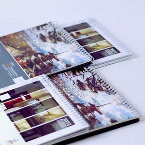 Nuevo Calendario 2026 |   Precio de Fábrica Diseño Personalizado |   Venta al por Mayor para Revendedores y Eventos, Regalos Promocionales para Oficina - Product Image 6