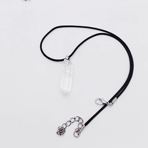 Usine pas cher <span class=keywords><strong>prix</strong></span> en gros en vrac guérison <span class=keywords><strong>cristal</strong></span> clair Quartz Point pendentif pour la méditation - Product Image 5
