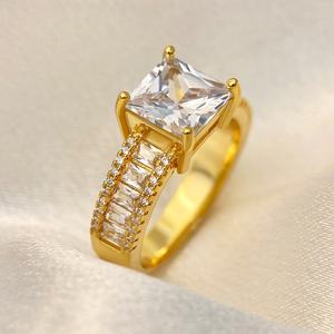 Anillo de Lujo para Mujer, Chapado en Oro de 18K, con Circonita Cúbica Brillante, Estilo Princesa, para Fiesta - Product Image 5