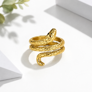 Anillo de serpiente de acero inoxidable con baño de oro de 14K al vacío - Product Image 1