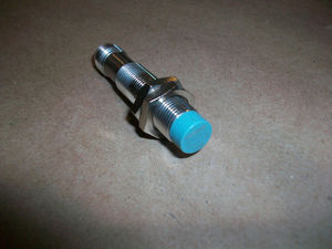 Inductive Proximity Switch <strong>NJ2</strong>-<strong>V3</strong>-<strong>N</strong>-0,075M - Product Image 3