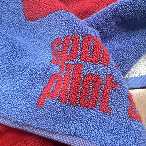 Biểu Tượng Tùy Chỉnh Jacquard Bông <span class=keywords><strong>Velour</strong></span> Thể Thao Khăn Dệt Dệt Nhuộm Sợi Với Dây Kéo Túi Cho Bãi Biển Sử Dụng - Product Image 3