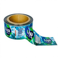 Rouleau de colle thermofusible personnalisée ou pièces découpées, étiquette autocollante imperméable en BOPP, étiquette OPP pour emballage de bouteilles d'eau de boisson