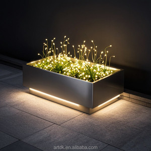 H069 Vaso Moderno in Metallo Antiruggine con Luce LED in Acciaio Inox per Decorazione Esterna di Cortili, Balconi e Spazi Commerciali - Product Image 3
