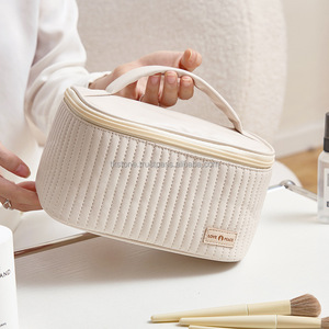 Vietnam Fashion Trend Portable Handbag Women's Hang Pouch <b>Zipper</b> Closure Creamy PU Leather Solid Color Makeup Cosmetic <b>Bag</b> - Product Image 5