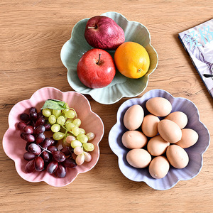 Plato de plástico con forma de flor para frutas, plato pequeño para aperitivos, para fiestas y uso doméstico. - Product Image 4