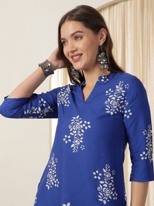 Top à manches trois-quarts à col mandarin et imprimé floral pour femmes - Product Image 3