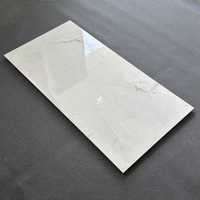 Carreaux de sol blancs en porcelaine brillante effet marbre 120x60 pour villas, vente en gros à Guangzhou