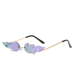 Gafas de Sol Sin Marco con Diseño de Llama Metálica, Estilo Y2K, Nueva Moda 2024 - Product Image 2