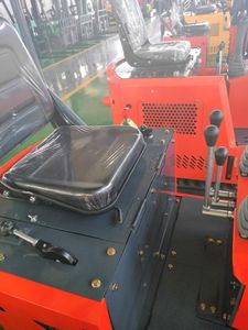 Chinese Mini Crawler Excavator 1 Ton Used with Engine & <b>Pump</b> Fully Hydraulic System CE Certified - Product Image 4