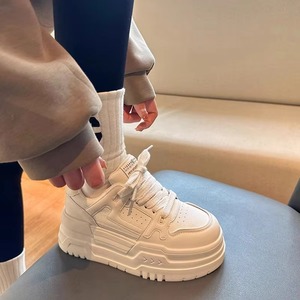 Sneakers de mode blanches pour femmes - Product Image 1