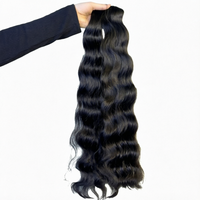 Rambut Manusia Virgin Mentah dalam Bentuk Bundel, Jahitan Mesin Ganda, Kutikula Tersusun Rapi, Gelombang Alami, Gelombang Body Wave, Ekstensi Rambut Coklat Alami India