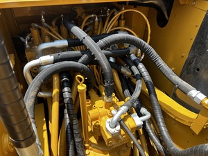 Bien acondicionado utilizado para excavadora CAT 323D de 23 toneladas Certificación CE EPA Mejor precio Venta de orugas Motor Caja de cambios Cojinete de bomba - Product Image 6