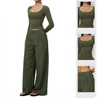 Ensemble de détente 2 pièces pour femme : haut court à col en U et manches longues, pantalon plissé taille haute à jambes larges – Tenue de sport et yoga pour femme