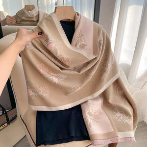 Hiver Chaud Couverture <span class=keywords><strong>Oversize</strong></span> Echarpes Fantaisie Fleur Motif Cachemire Châle Femmes Double Face Pashmina Echarpe Epaisse Couverture Etoles - Product Image 4