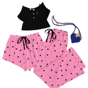 IStapromo Gifts - Conjunto de Pijama de Tres Piezas para Mujer, Diseño de Moda para el Hogar, con Estampado de Corazones, Pantalones Cortos con Tirantes y Pantalones Largos, para Verano - Product Image 1