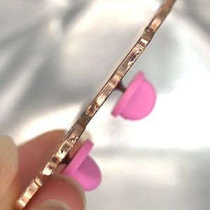 <span class=keywords><strong>Prix</strong></span> usine en alliage de Zinc moulé sous pression Badge dessin animé Anime épinglette personnalisé mignon paillettes dur émail broche pour cadeaux - Product Image 3