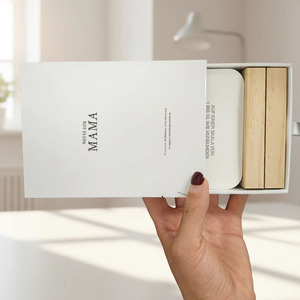Coffret de 60 cartes d'affirmation pour maman, cadeau pour maman après l'accouchement, avec <span class=keywords><strong>support</strong></span> en bois dans une boîte à tiroir blanche - Product Image 3