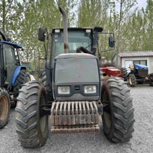 Tractor Usado <span class=keywords><strong>Valtra</strong></span> 8150 125hp 4X4WD Tractor Agrícola de Ruedas Precio Más Económico - Product Image 6