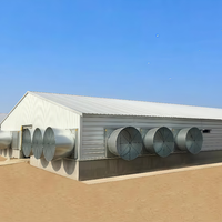 Système d'élevage automatisé en structure métallique pour bovins, porcs, poulets, chevaux, chèvres, abri, ferme, grange, élevage avicole, étable