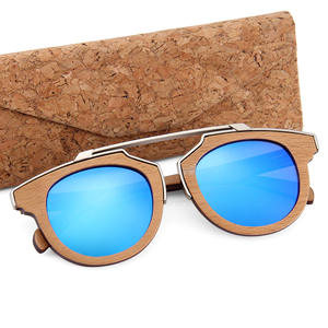 Gafas de Sol de Madera con Lentes Polarizadas Azules, Protección UV400, Unisex, Montura Redonda Retro, Hechas en Wenzhou, Embalaje en Caja - Product Image 2