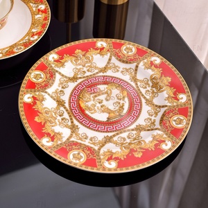 Service de table de luxe européen 28 pièces en porcelaine fine rouge avec incrustations dorées et motifs floraux, 6 cuillères marbrées, compatible lave-vaisselle, idéal pour les cadeaux - Product Image 6